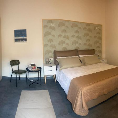 Casa Raffaela Hotell Marina Di Pisa Exteriör bild