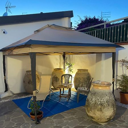 Casa Raffaela Hotell Marina Di Pisa Exteriör bild